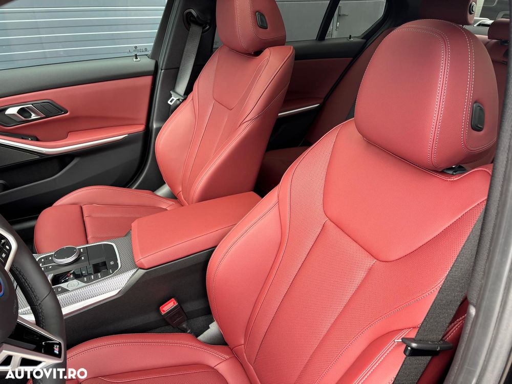 BMW Seria 3 330e xDrive Aut. M Sport - 13