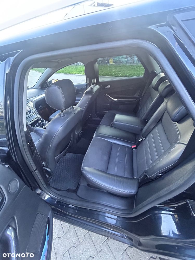 Ford Mondeo 2.0 TDCi Platinium X Plus (Titanium) - 14