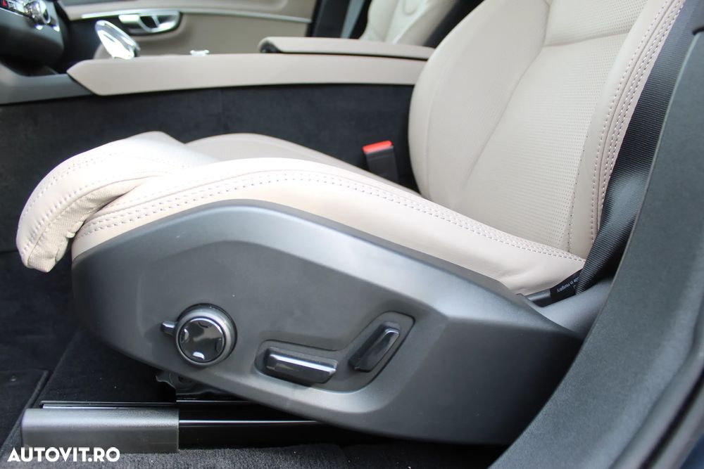 Volvo XC 90 Recharge T8 AWD Plus Dark - 18