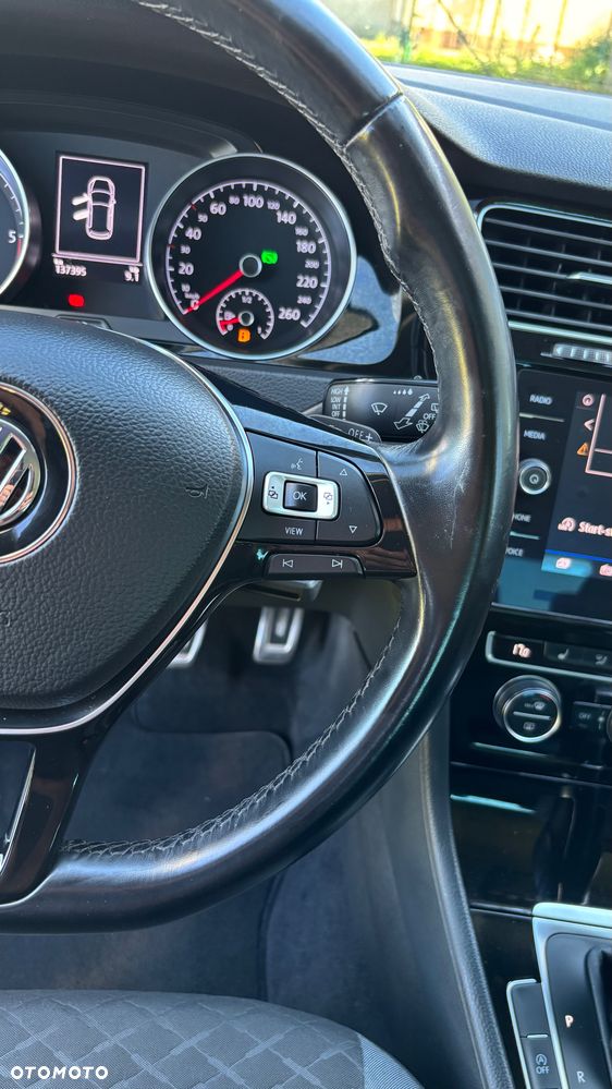 Volkswagen Golf 1.6 TDI SCR DSG Join - 14