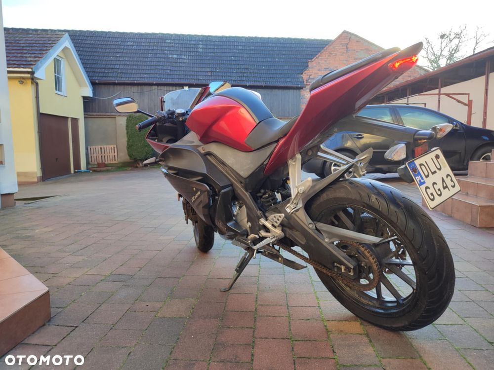 Yamaha R125 - 12