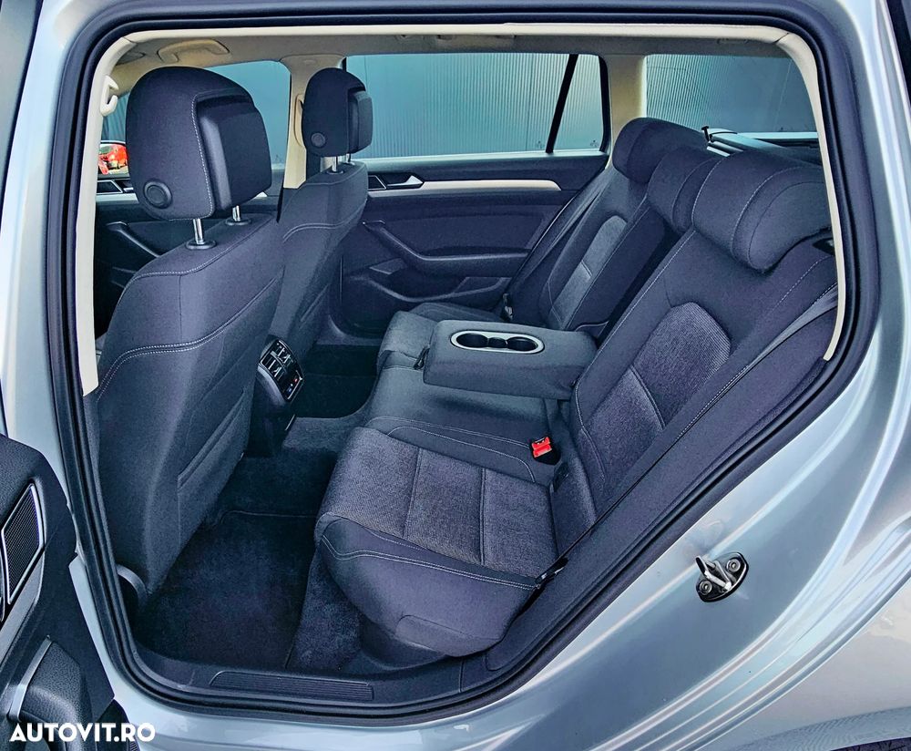 Volkswagen Passat - 9