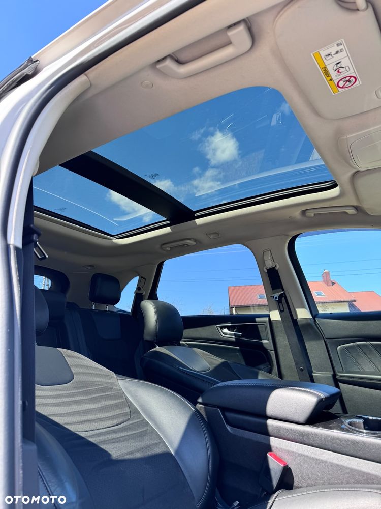 Ford Edge - 12