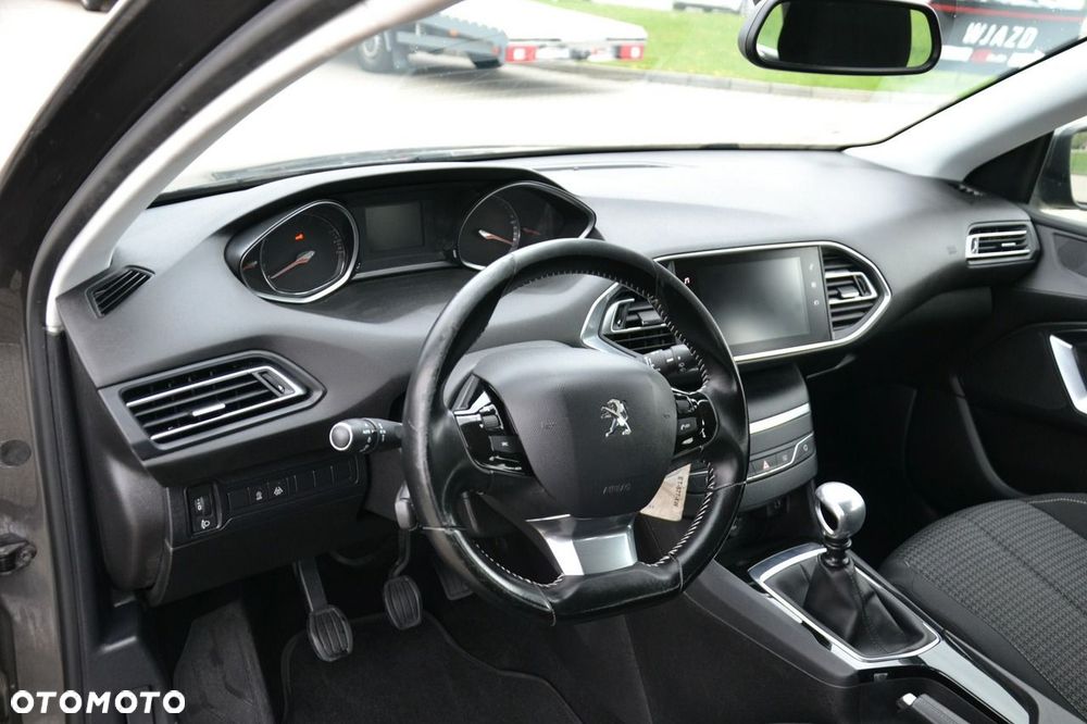 Peugeot 308 - 10