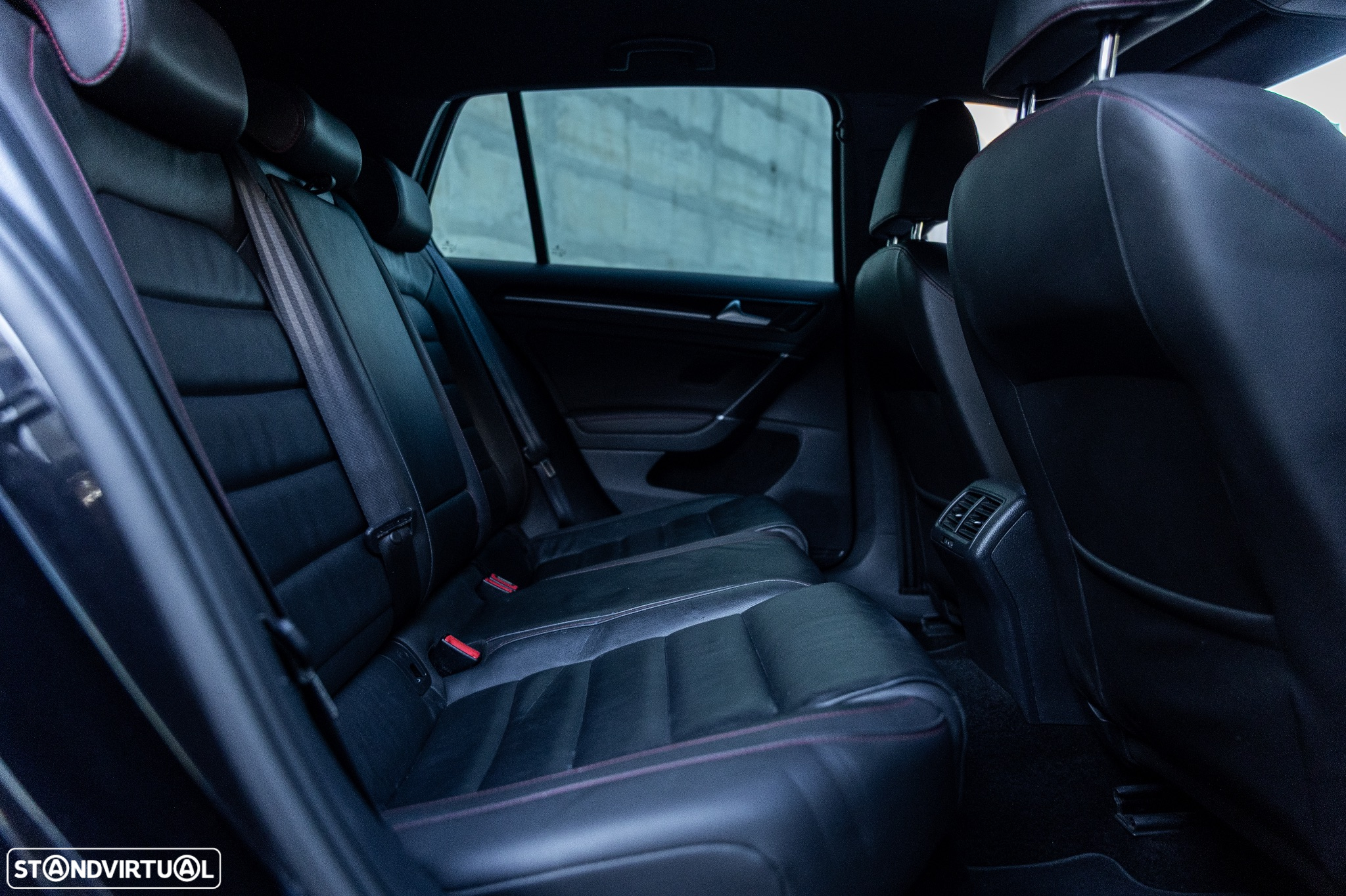 VW Golf 2.0 TSi GTi DSG Performance - 16