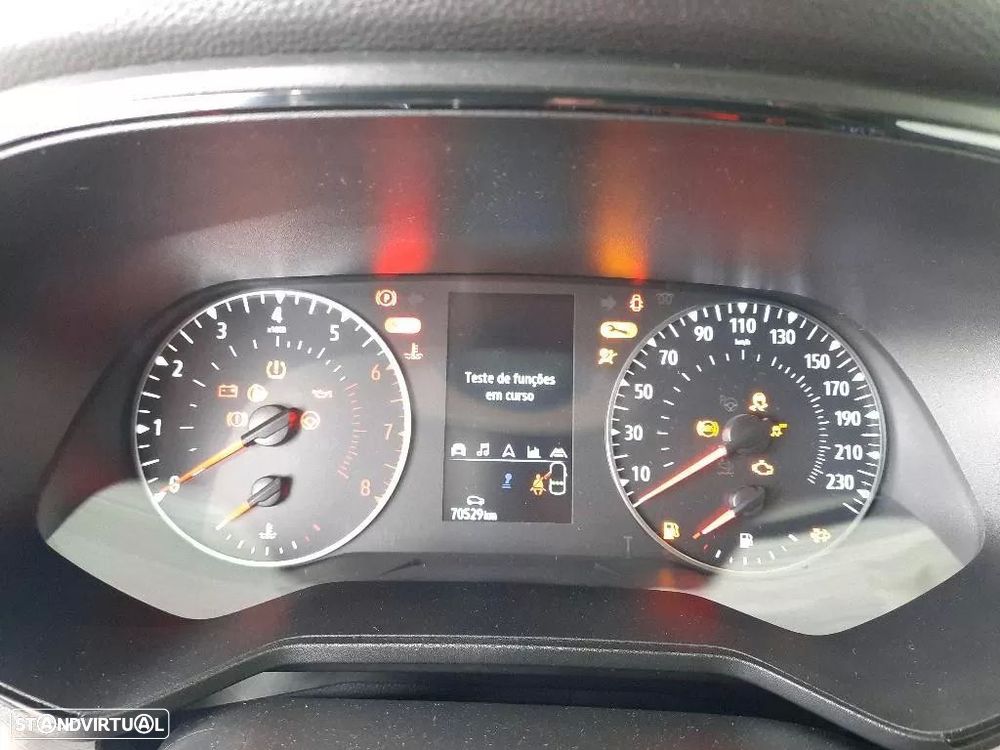 Renault Clio 1.0 TCe Evolution Bi-Fuel - 9