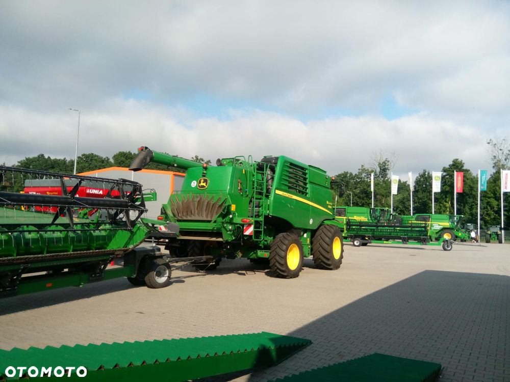 John Deere T660i - 2