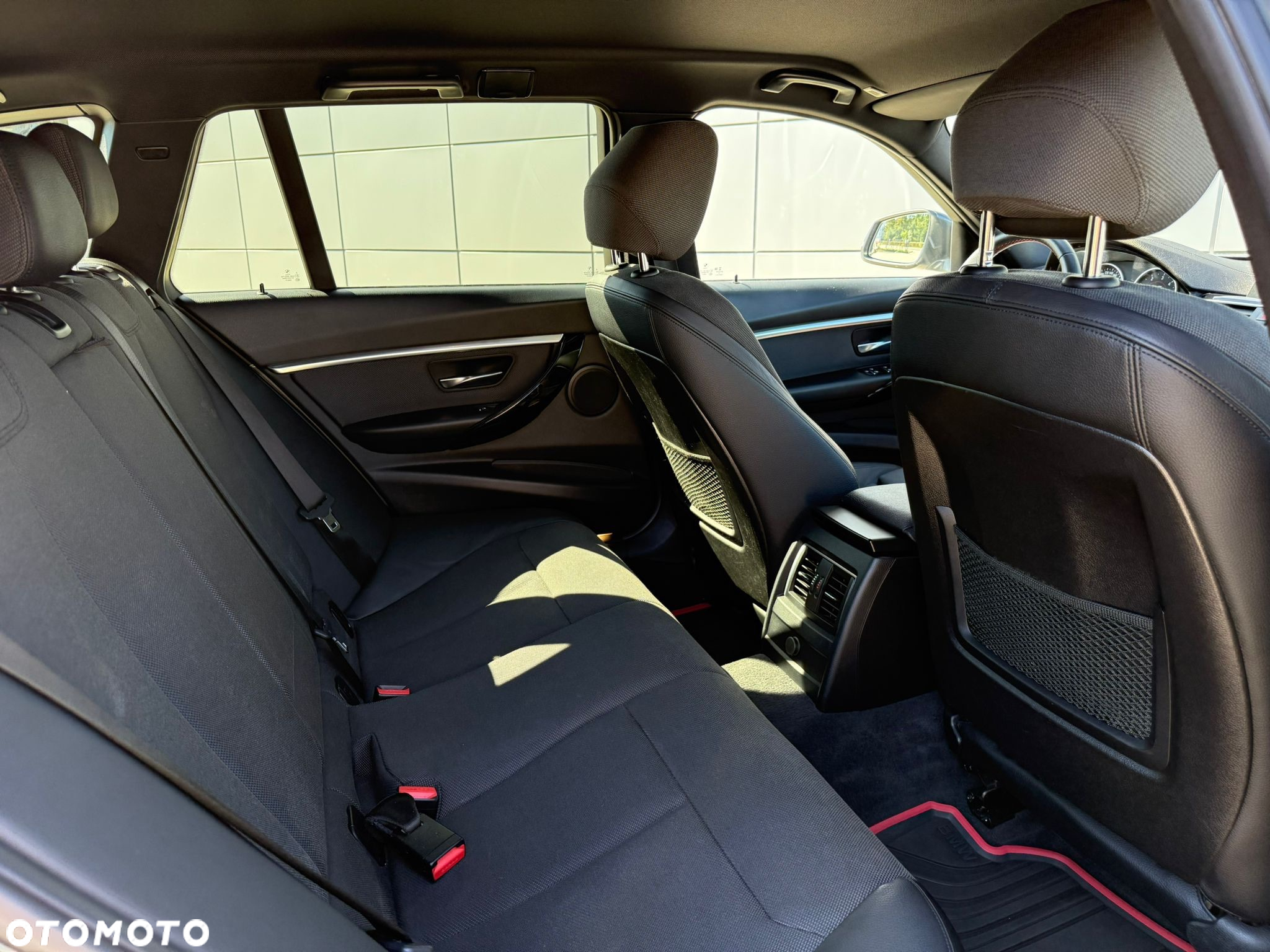 BMW Seria 3 320d Sport Line - 10