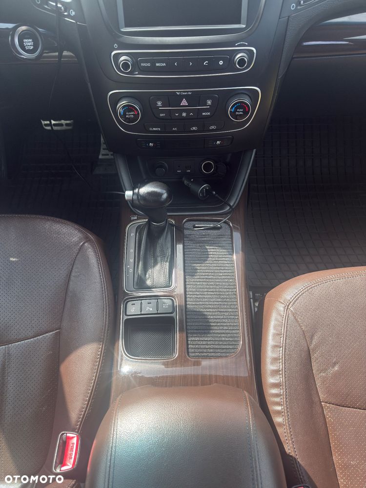 Kia Sorento 2.2 CRDI M - 12