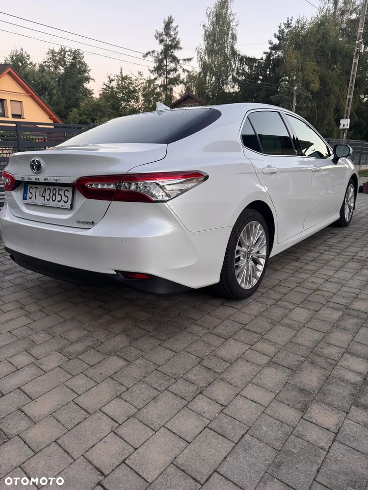 Toyota Camry 2.5 Hybrid Executive CVT - 3