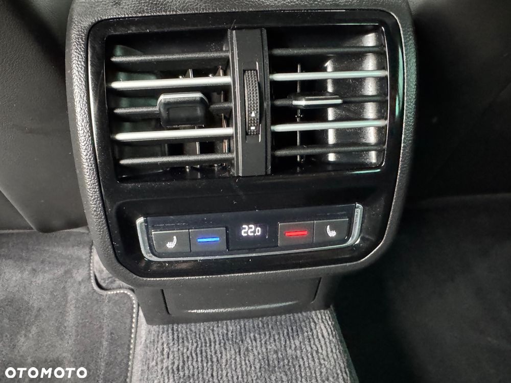 Volkswagen Passat 2.0 TDI BMT Highline - 22