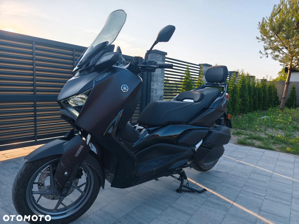 Yamaha X-max - 12