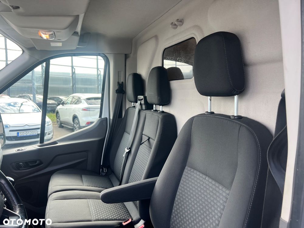 Ford Transit - 23