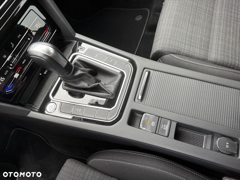 Volkswagen Passat 1.5 TSI EVO Business DSG - 16
