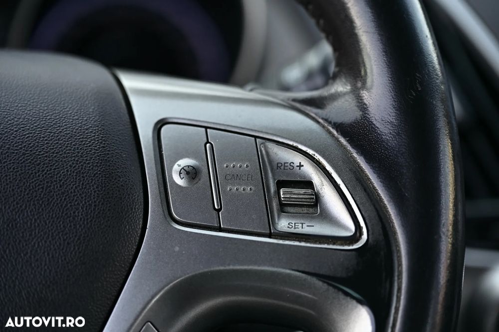 Hyundai ix35 2.0 CRDI High 4WD GLS Premium - 19