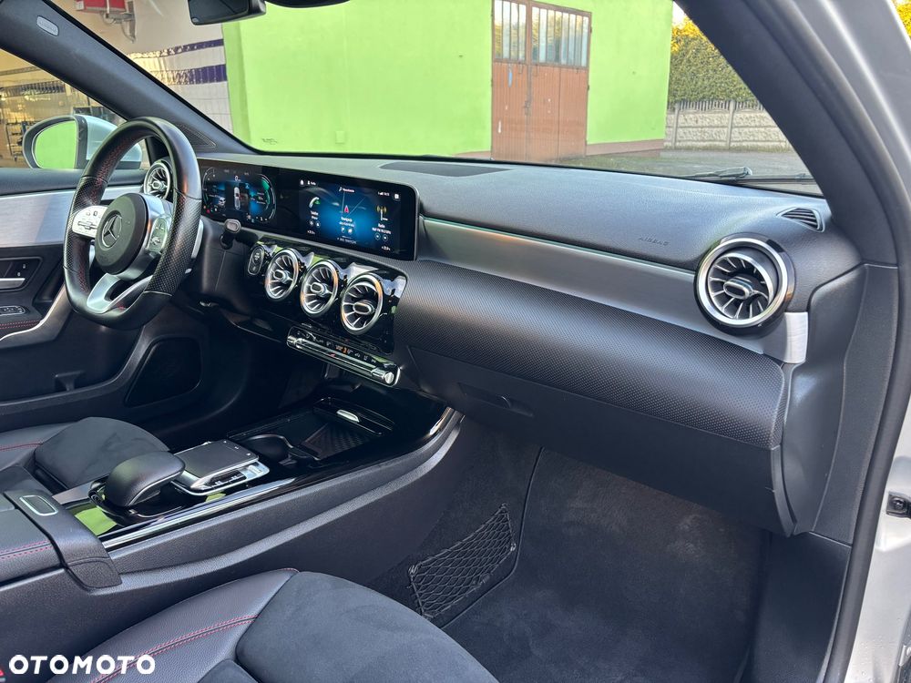 Mercedes-Benz Klasa A 180 d 7G-DCT AMG Line - 14