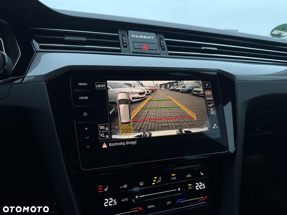 Volkswagen Passat - 20