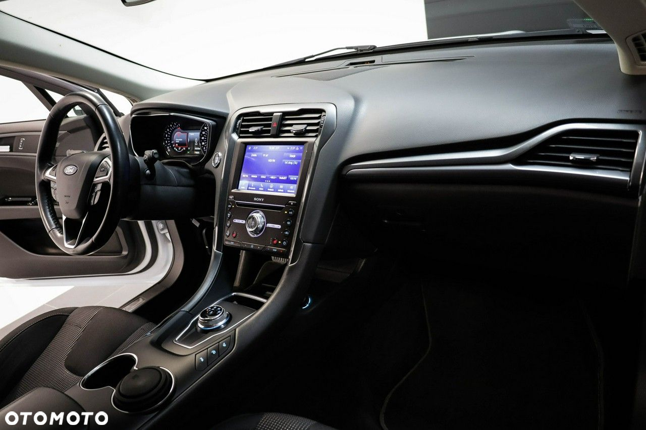 Ford Mondeo - 20
