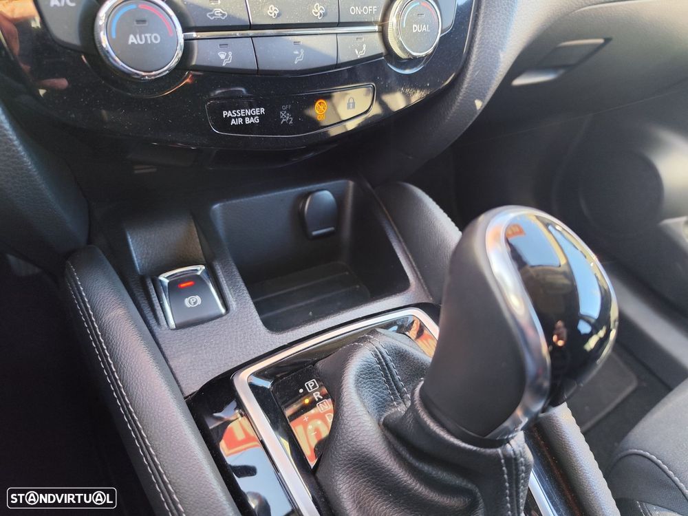 Nissan Qashqai 1.2 DIG-T Acenta Xtronic - 12