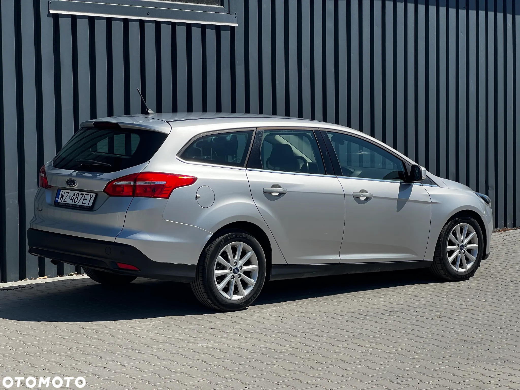 Ford Focus Turnier 1.5 EcoBlue Start-Stopp-System TITANIUM - 3