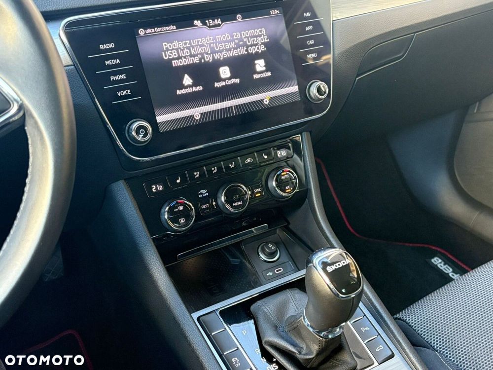 Skoda Superb 2.0 TDI SCR Style DSG - 24