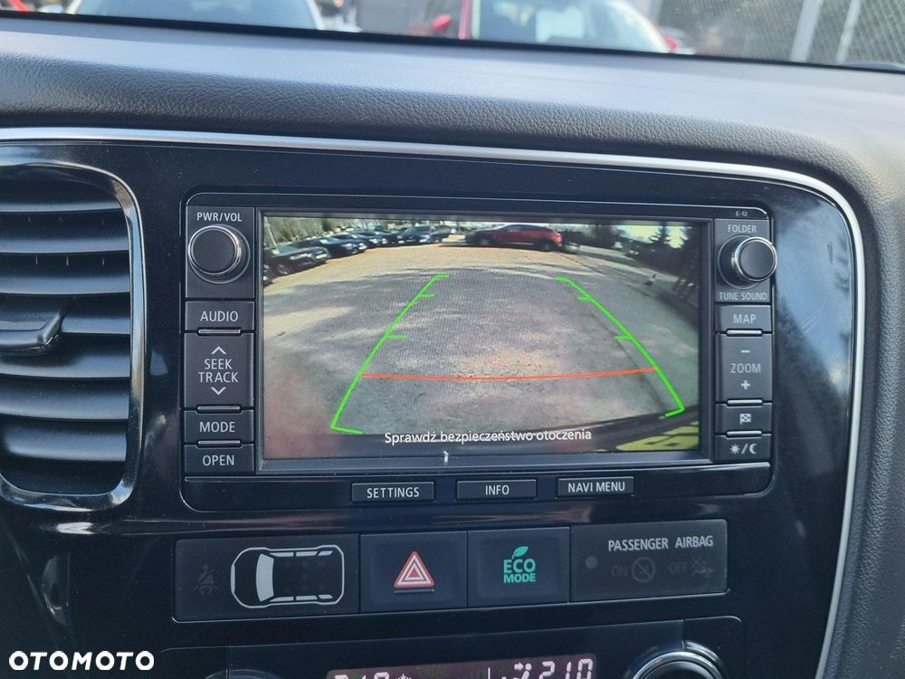 Mitsubishi Outlander 2.0 Intense 4WD CVT - 19