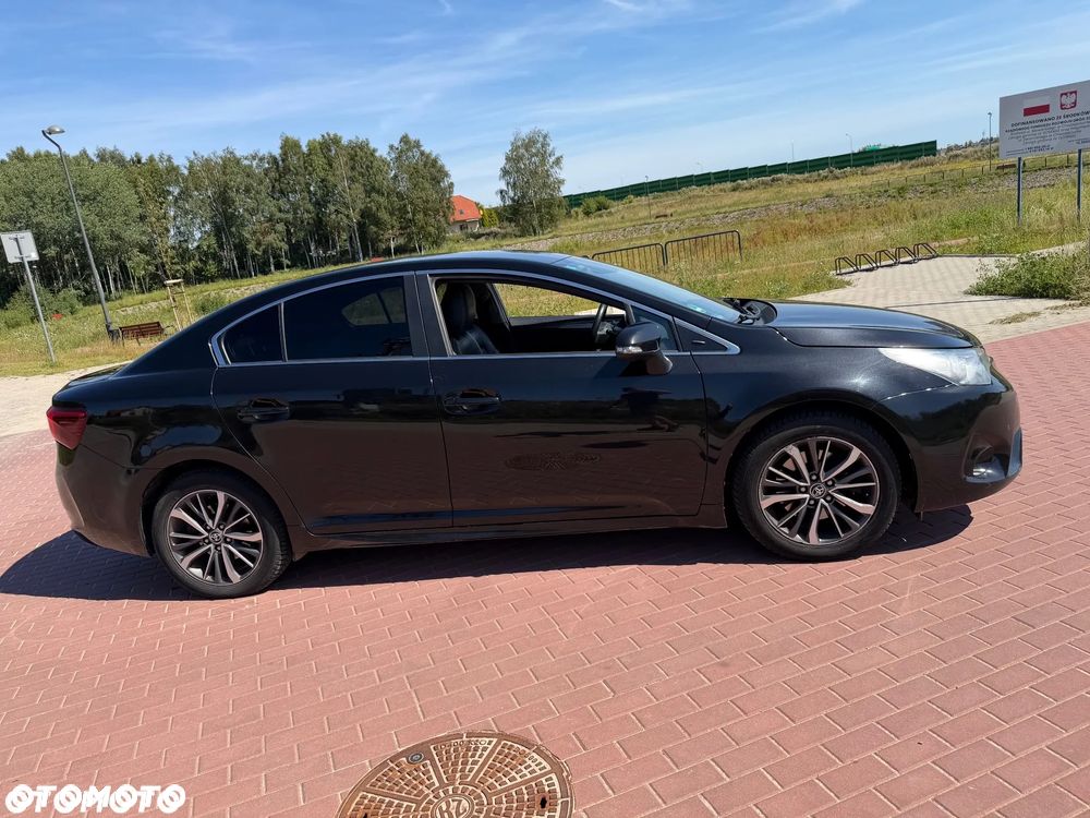 Toyota Avensis 2.0 D-4D Premium - 9