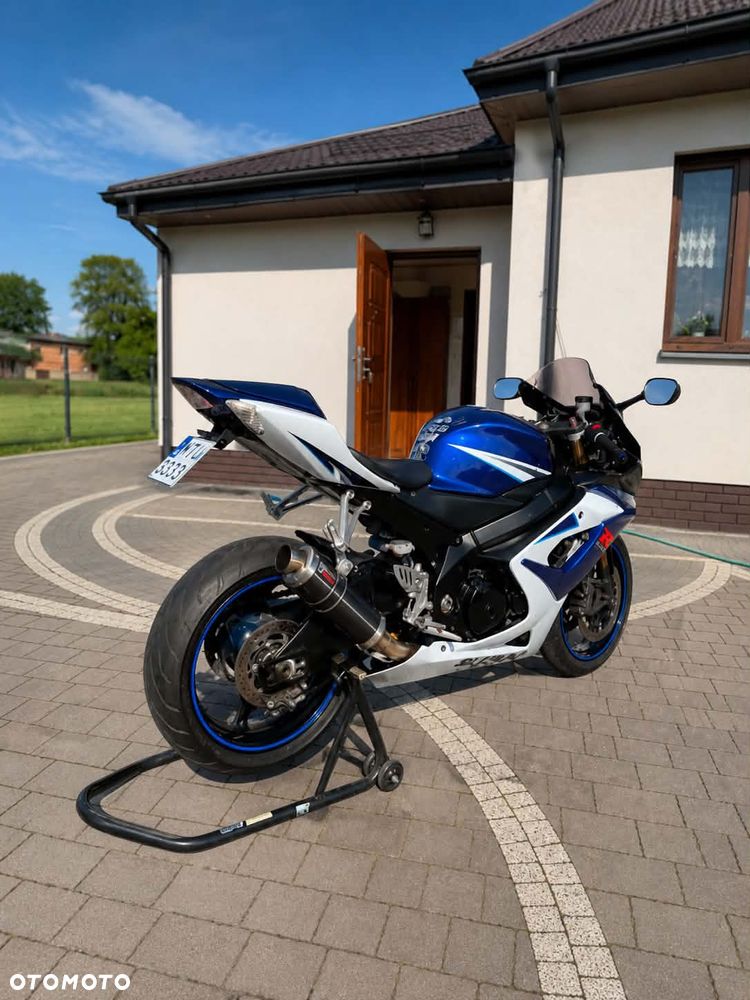 Suzuki GSX-R - 4