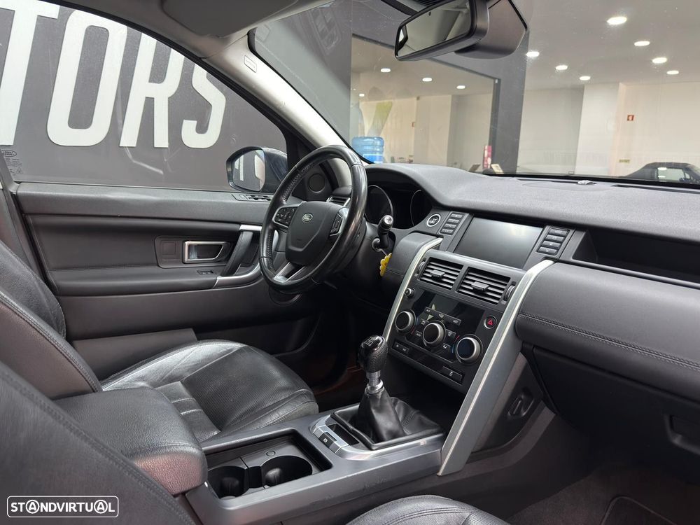 Land Rover Discovery Sport 2.0 eD4 R-Dynamic S - 31