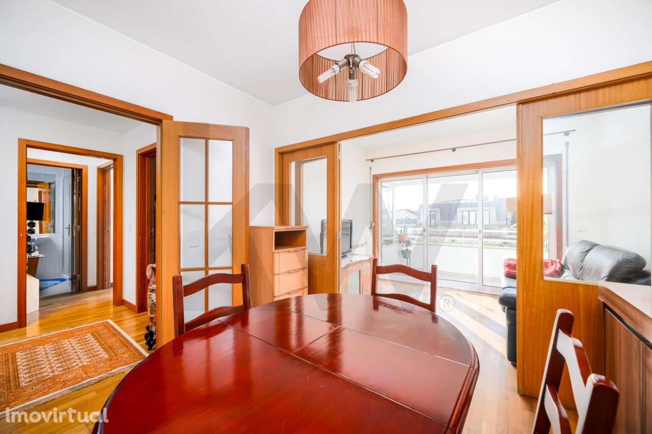 Arrendamento T1 Evolutivo — mobilado e com varanda — Rua Duque Loulé — - Grande imagem: 2/16