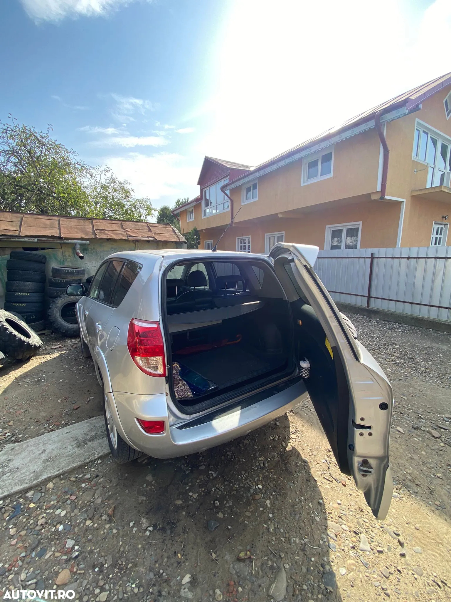 Toyota RAV4 2.2 D-CAT 4x4 Sol - 8