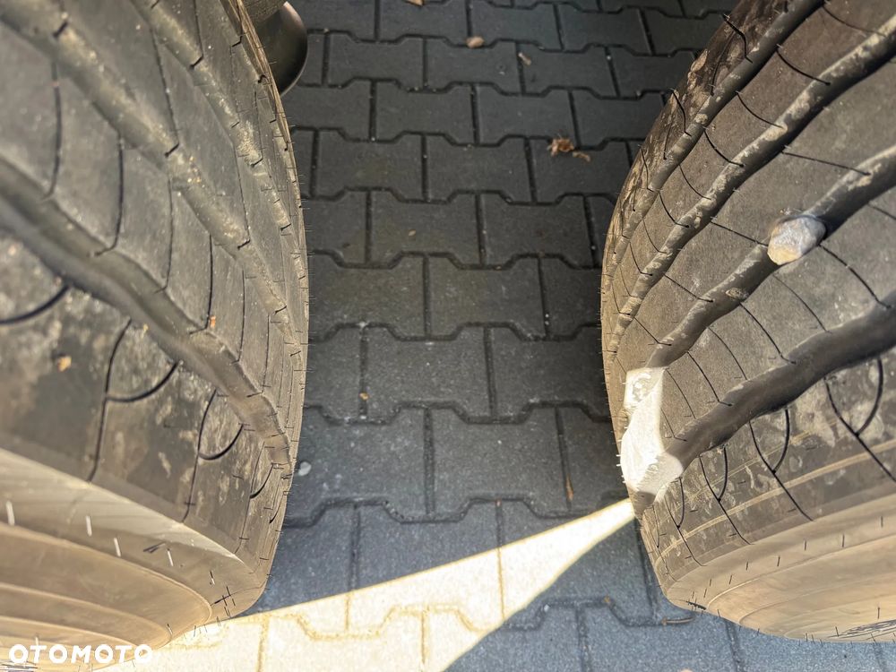 Krone Izoterma, Winda DHOLLANDIA , Oś podnoszona,  Nowe opony!! - 30