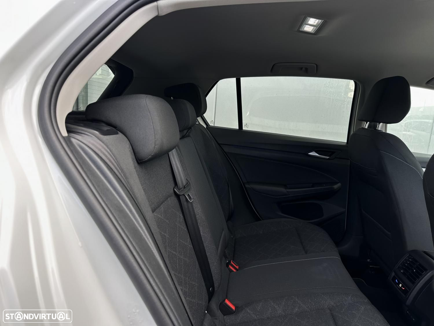 VW Golf 1.0 TSI Life - 17