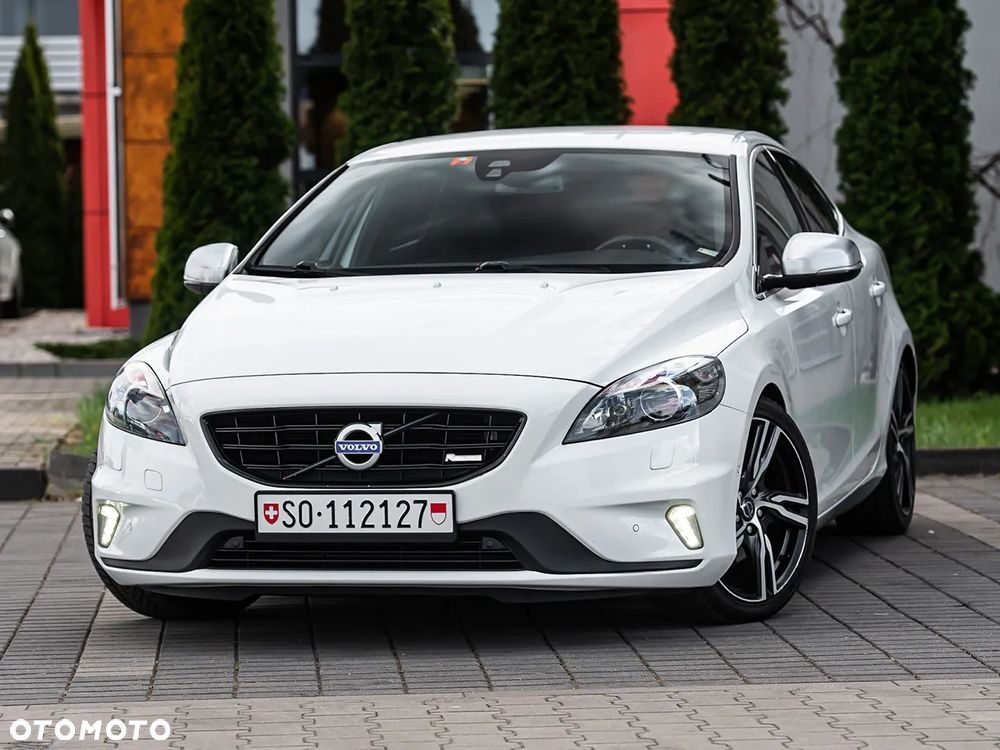 Volvo V40 T4 R-Design - 5