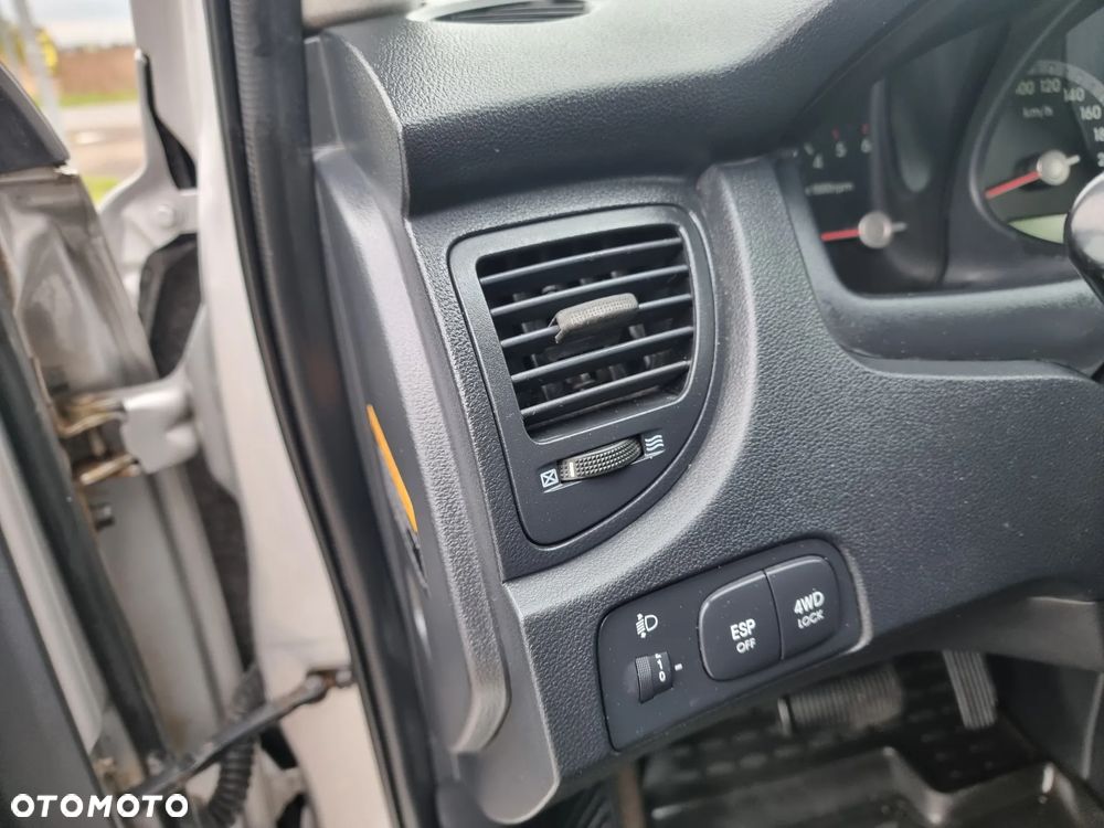 Kia Sportage 2.0 CRDI EX - 12