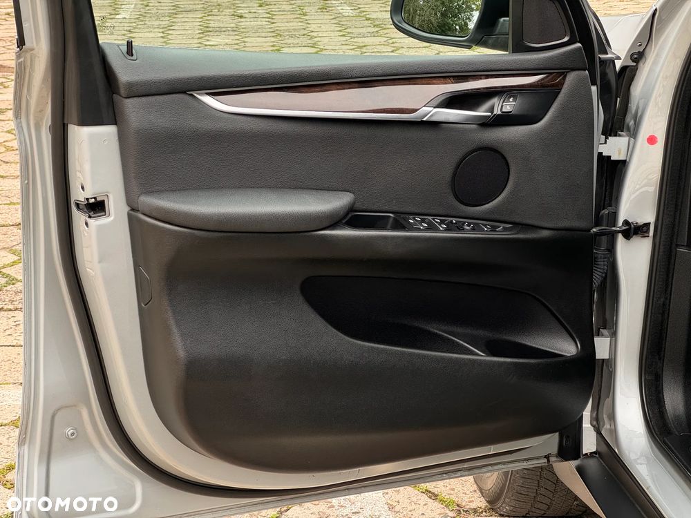 BMW X5 3.5i xDrive - 13