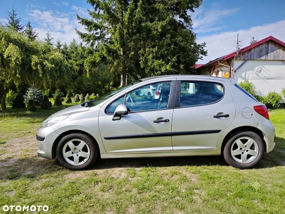 Peugeot 207 1.4 HDi Trendy - 6