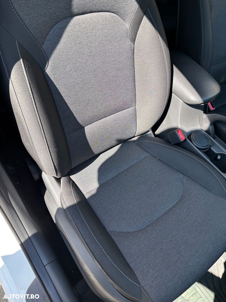 Hyundai i30 1.5 110CP 5DR M/T Highway - 17