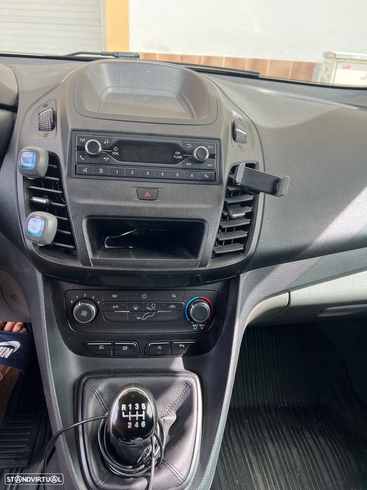 Ford Transit Connect - 10