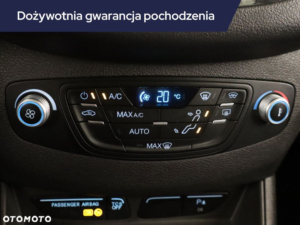 Ford Tourneo Courier - 17