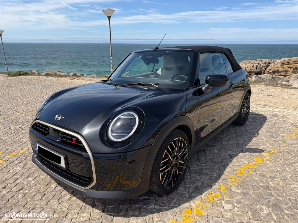 MINI Cabrio S Favoured M - 10