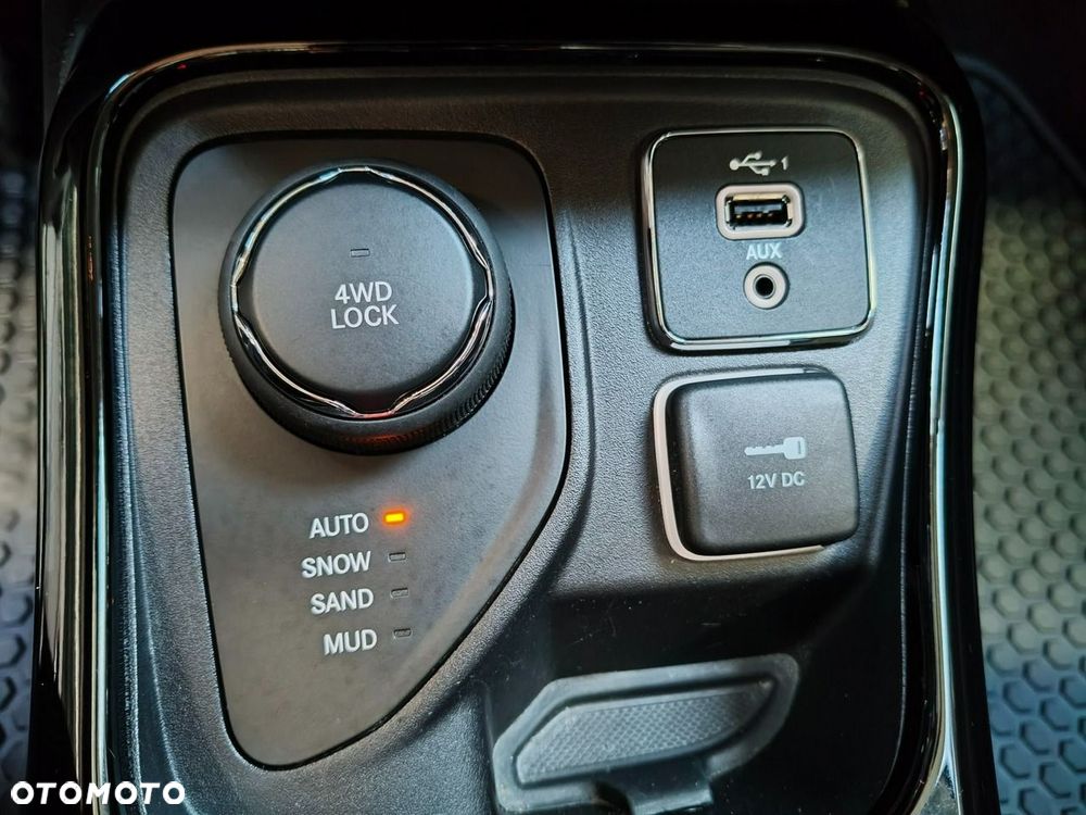 Jeep Compass 1.4 TMair Limited 4WD S&S - 32
