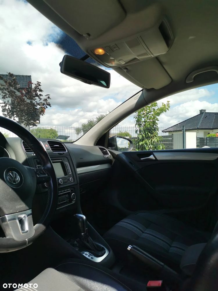 Volkswagen Golf VI 1.2 TSI Comfortline DSG - 17