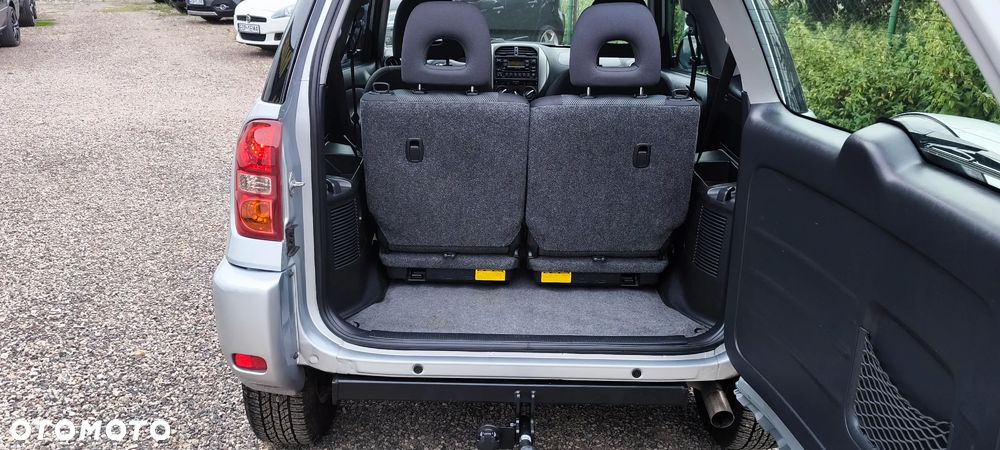 Toyota RAV4 - 13