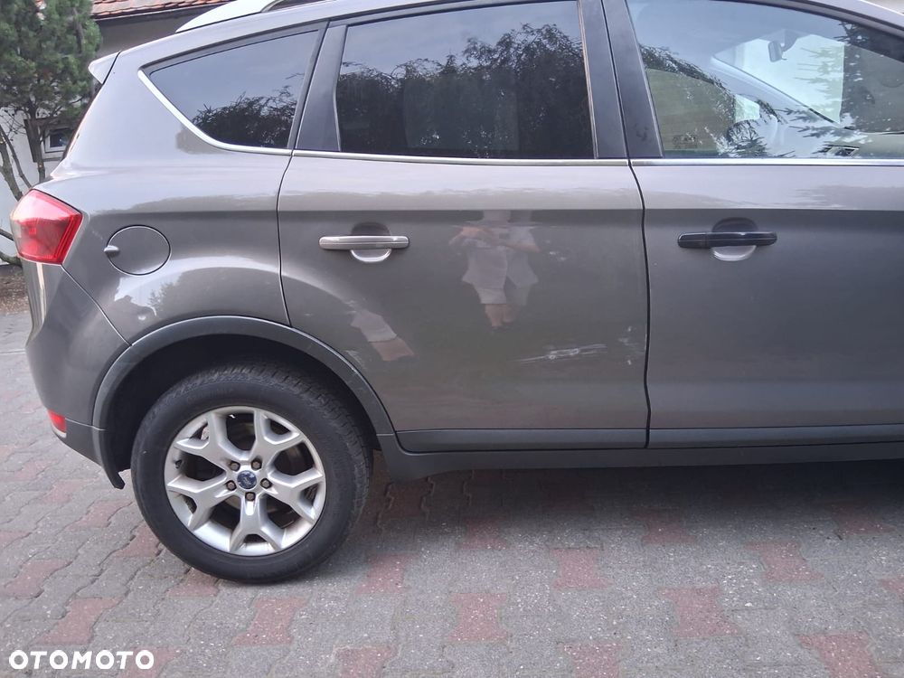 Ford Kuga 2.0 TDCi 2x4 Trend - 2