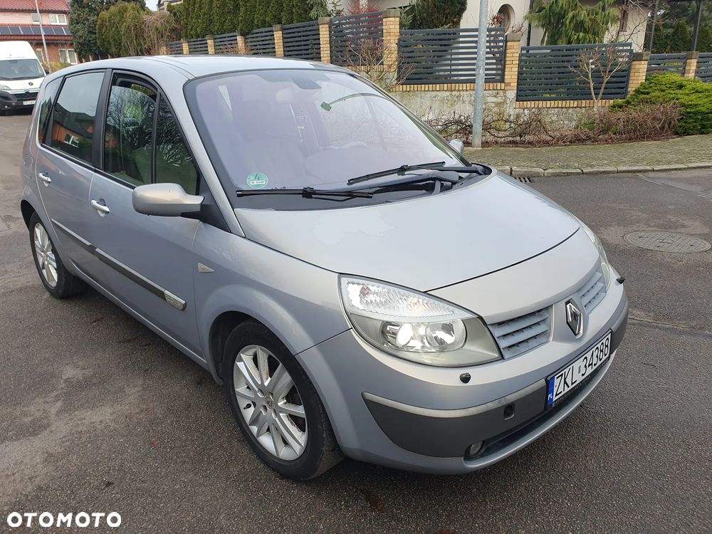 Renault Scenic 2.0 Confort Privilege - 2