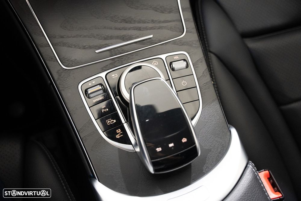 Mercedes-Benz C 300 e AMG Line - 25