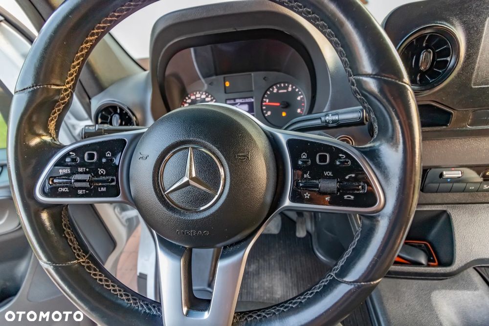 Mercedes-Benz Sprinter 516 - 31