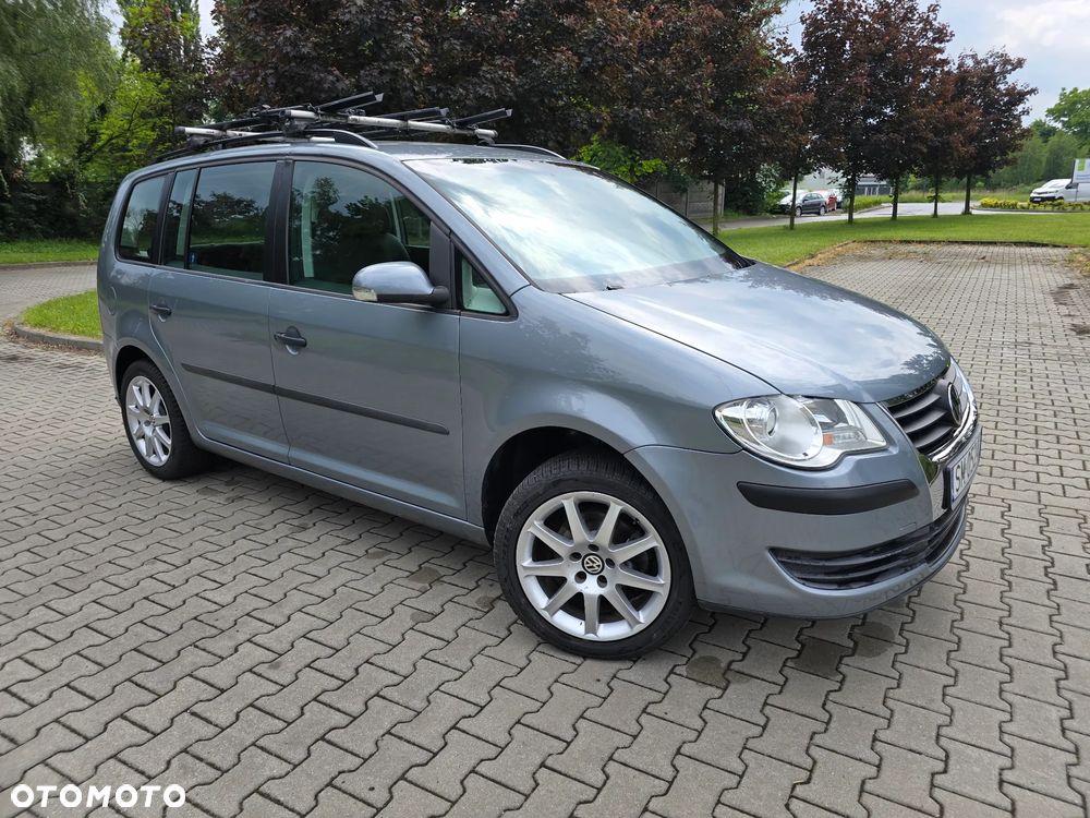 Volkswagen Touran 1.6 Basis - 36