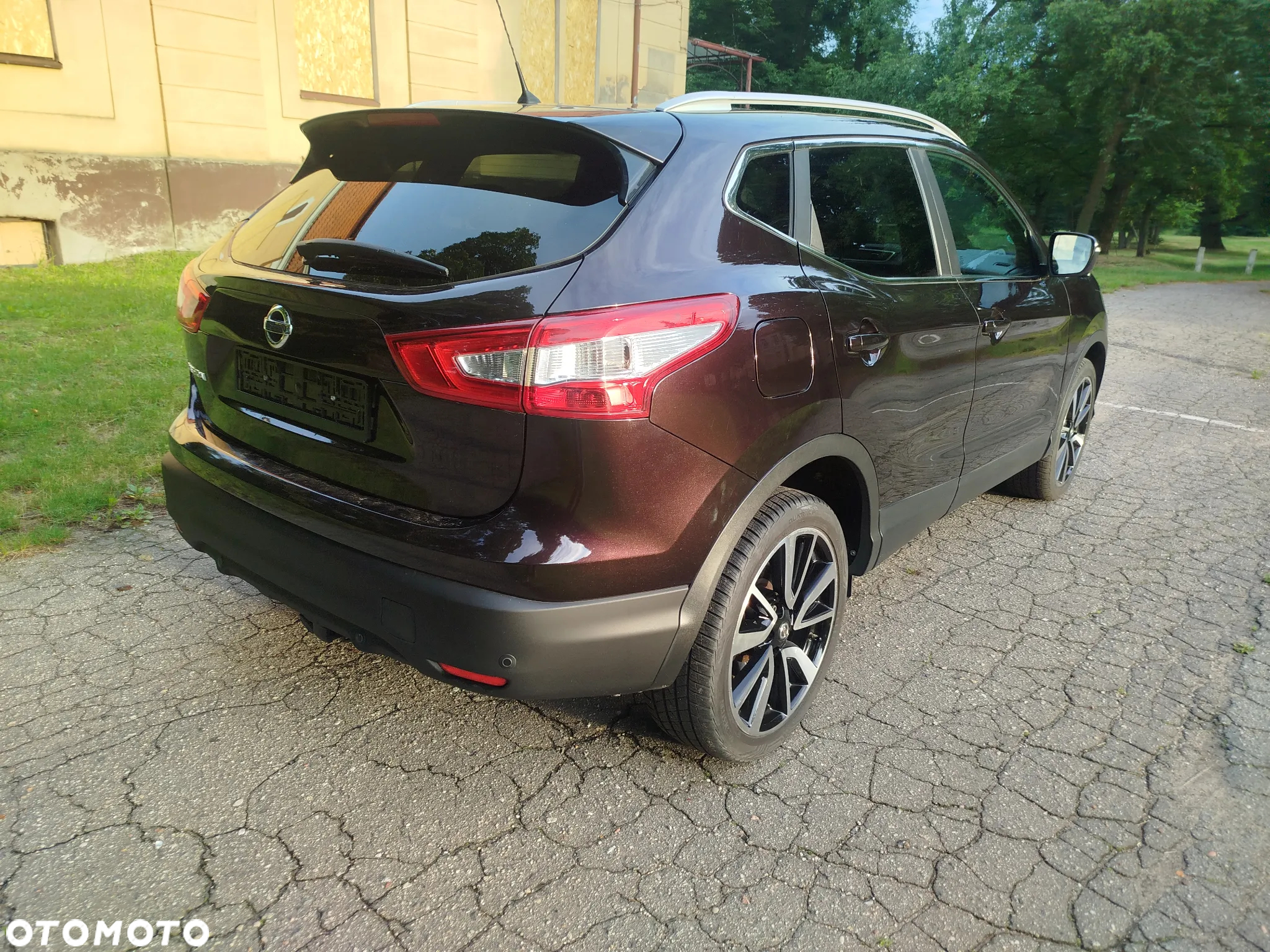Nissan Qashqai 1.6 dCi Xtronic TEKNA - 8